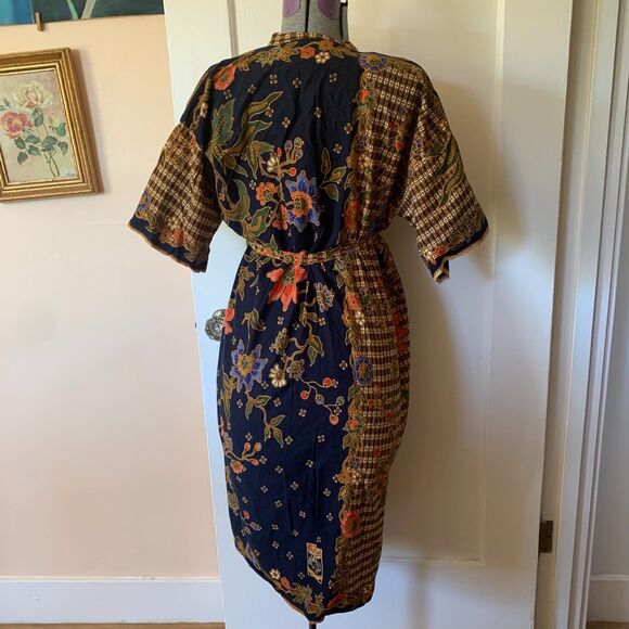 Floral Patterned Women's Robe - Picture 4 of 8
